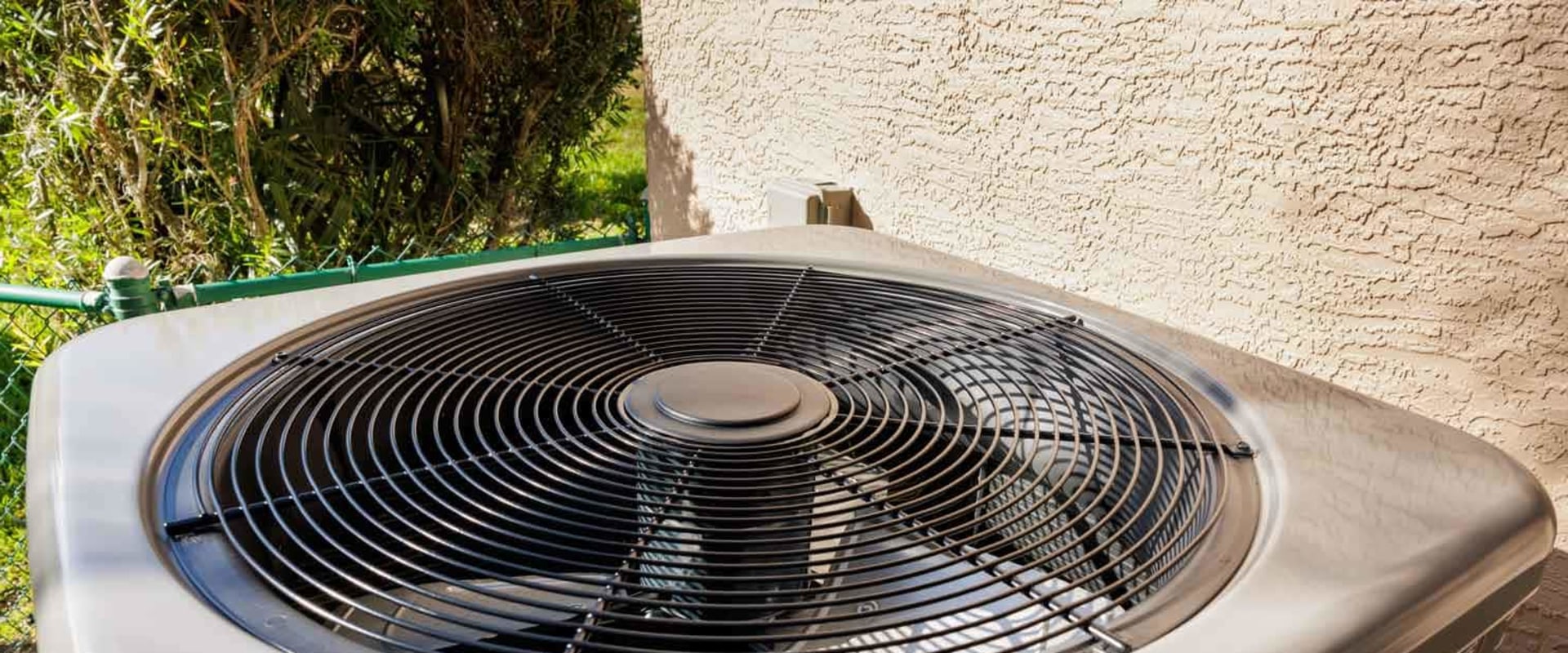 Is it Time to Upgrade Your 30 Year Old AC Unit?